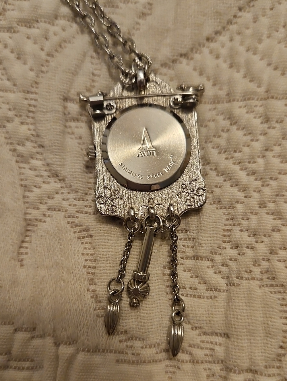 Vintage Avon Clock/Pin Pendant - Picture 6 of 9